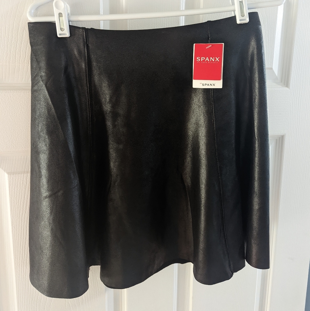 Spanx faux leather skater skirt size small